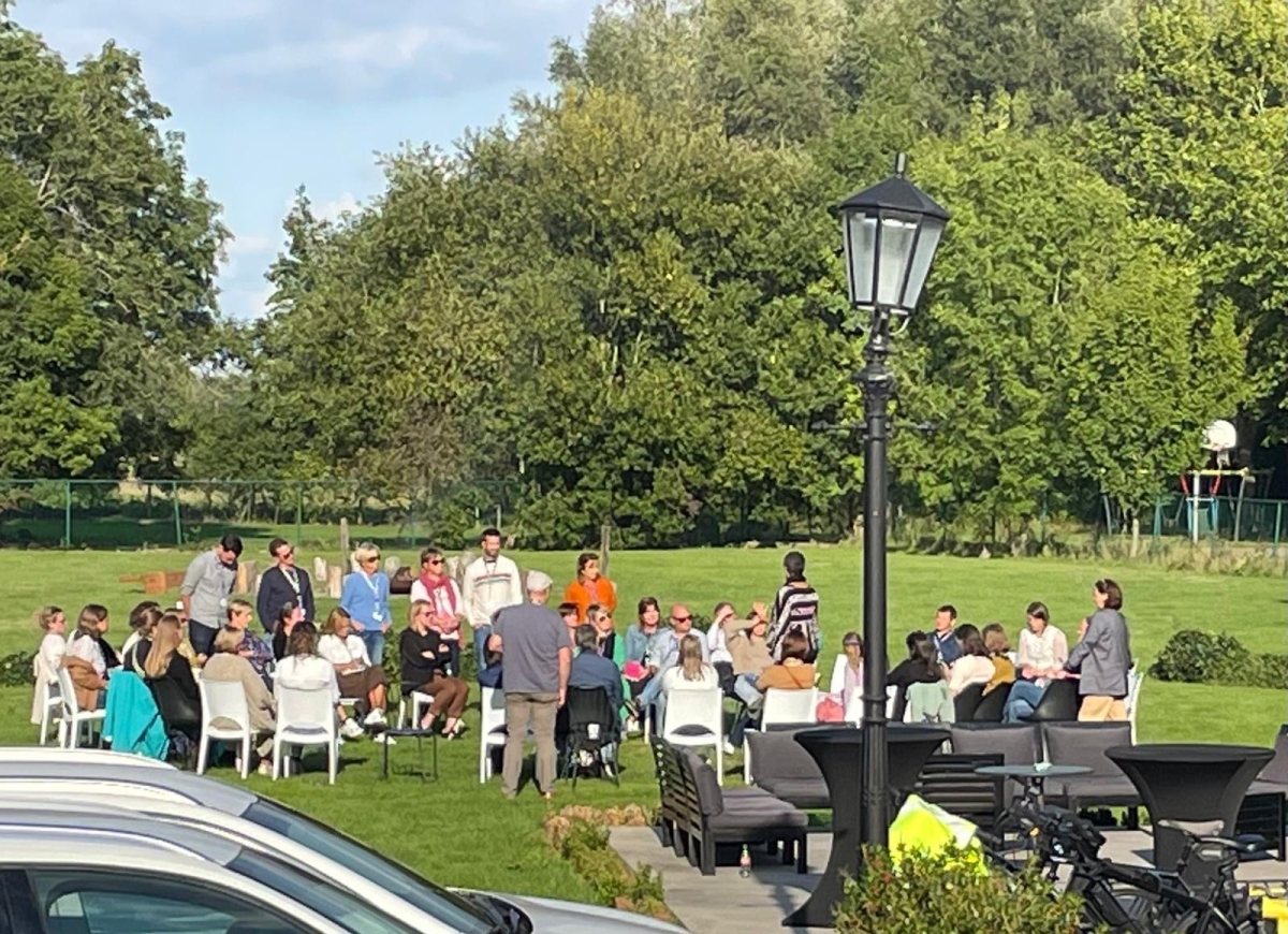 HÔME - House of Meetings