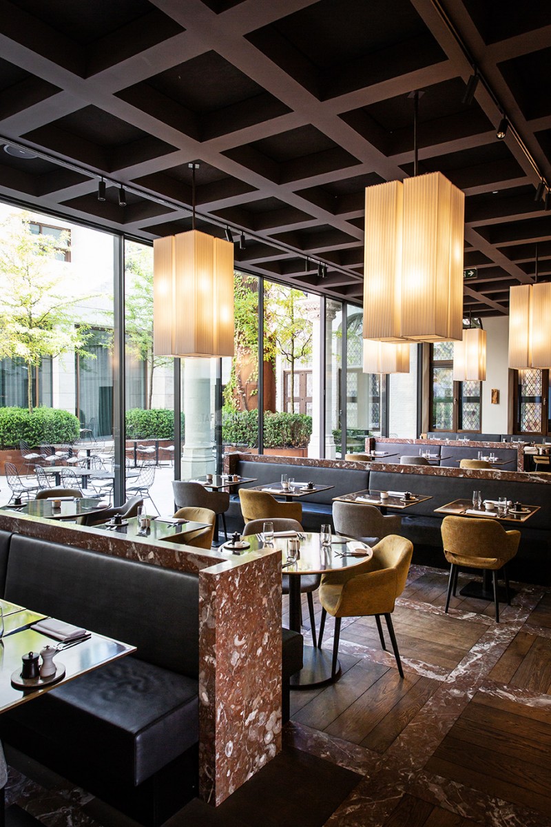 Tafelrond - The Fourth