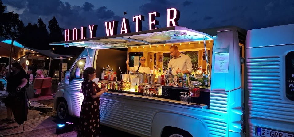 Holy-Water Drinkstruck