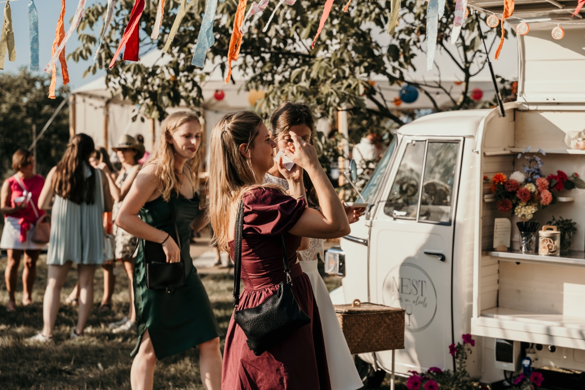 NEST - Bar on Wheels