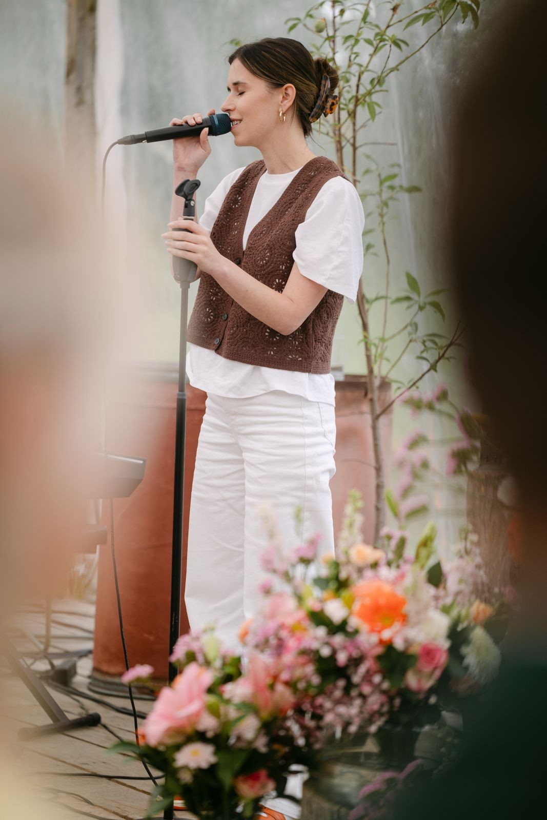 Charlotte Canoot Live Music