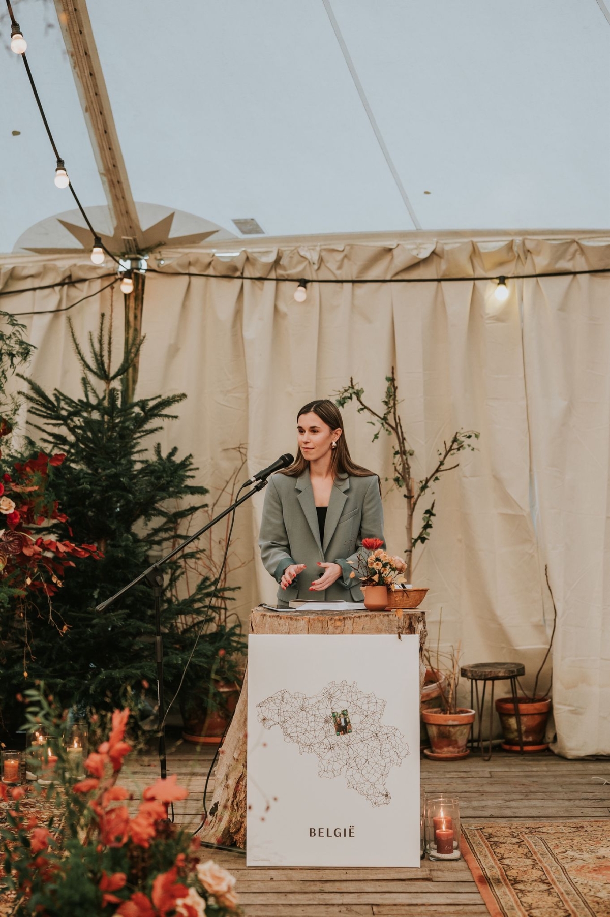 Charlotte Canoot Storytelling