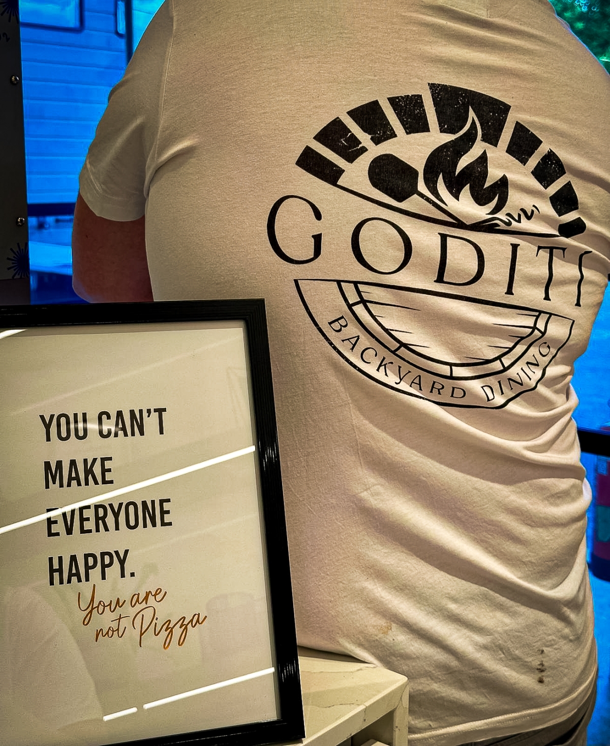 Goditi - Backyard Dining