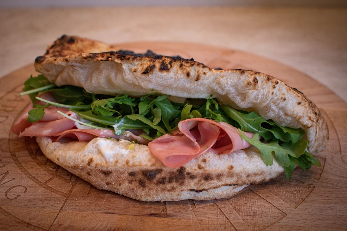 Goditi - Backyard Dining