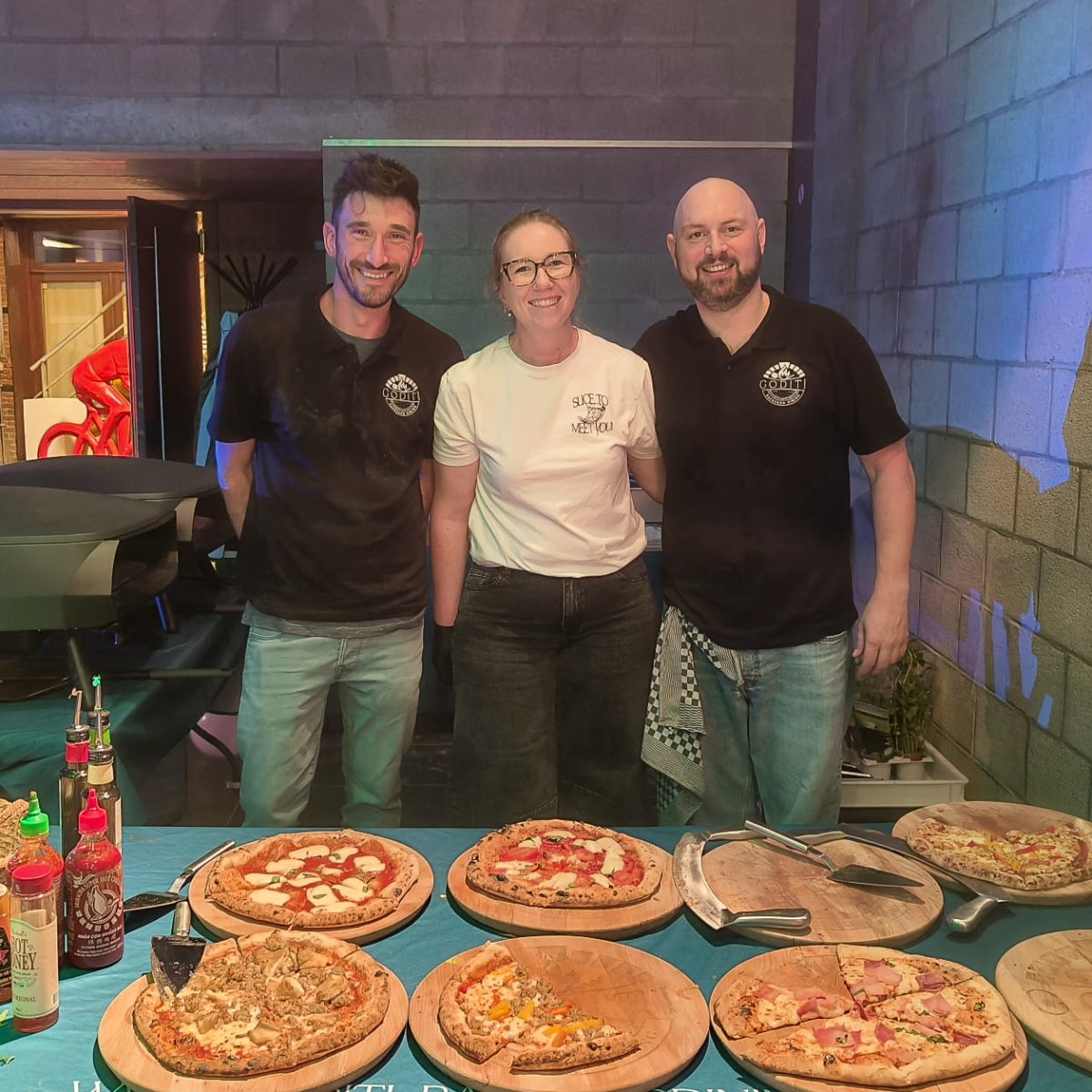 Goditi - Backyard Dining