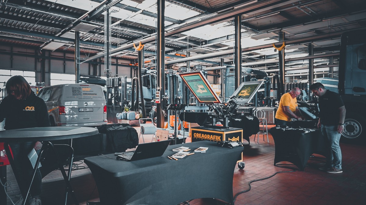 Crea Grafik Live Printing