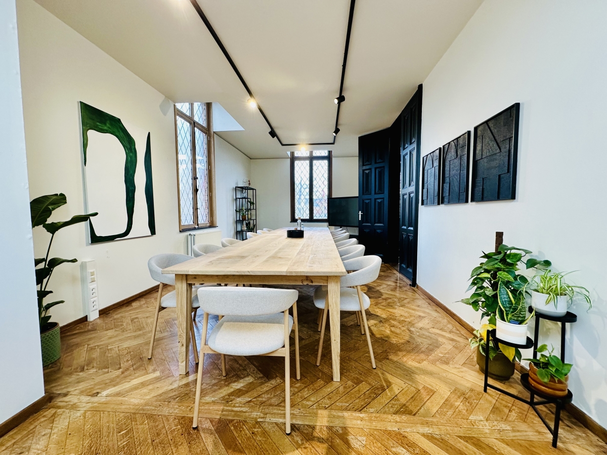 Out Of Office Mechelen