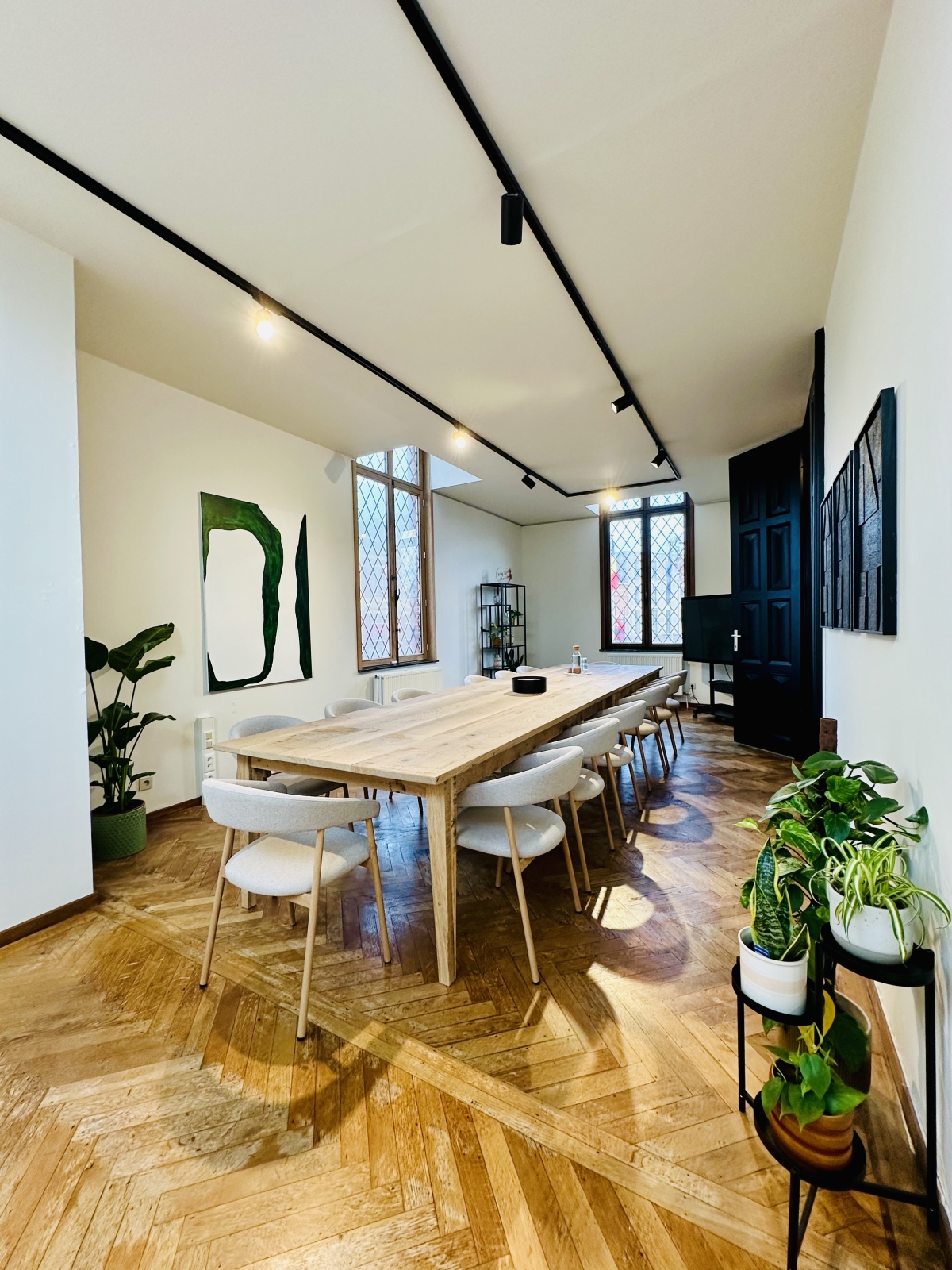 Out Of Office Mechelen