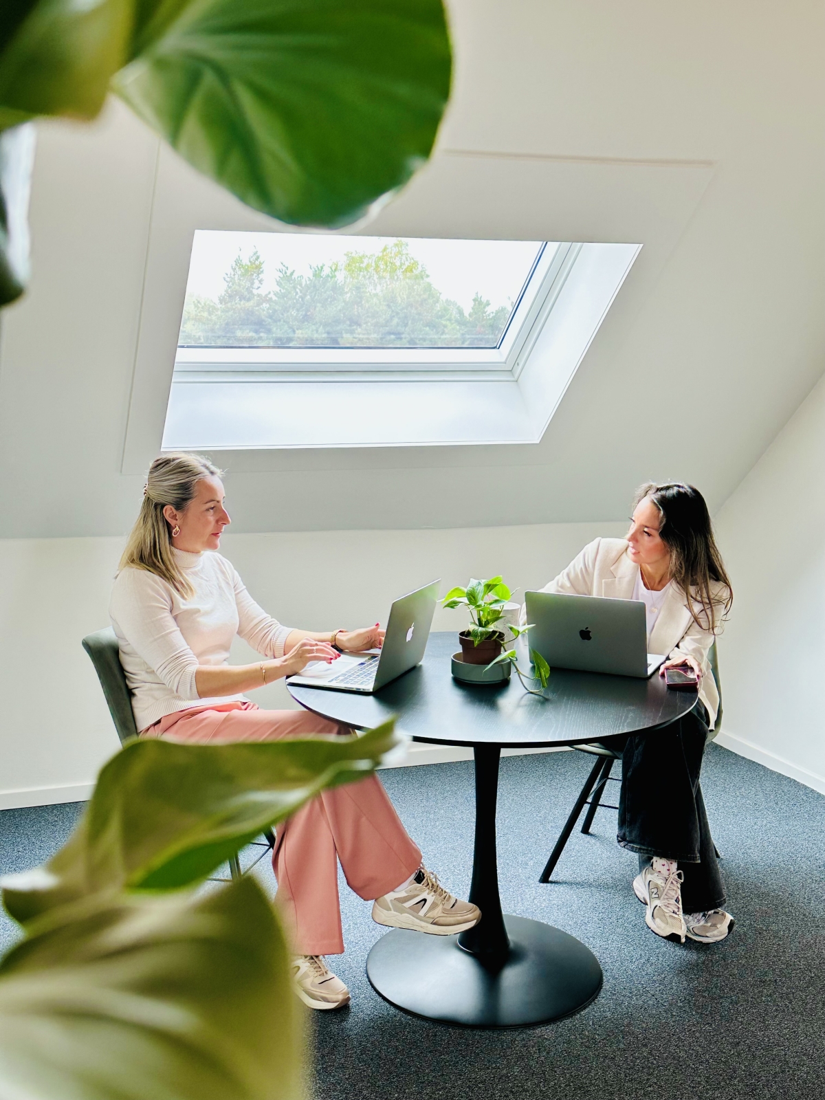 Out Of Office Mechelen