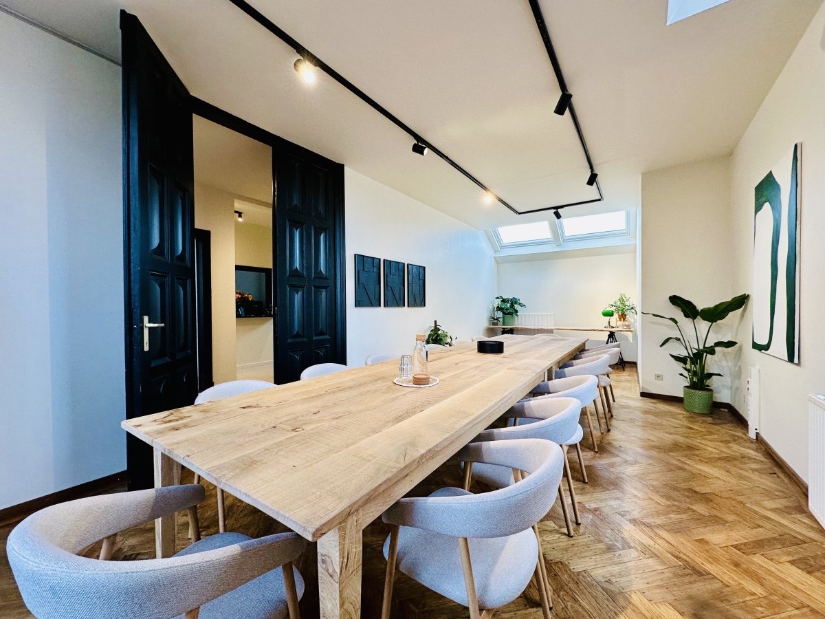 Out Of Office Mechelen