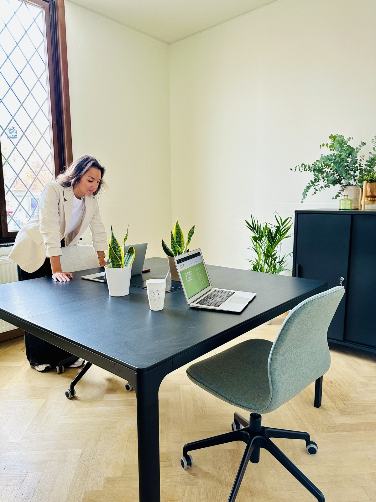 Out Of Office Mechelen