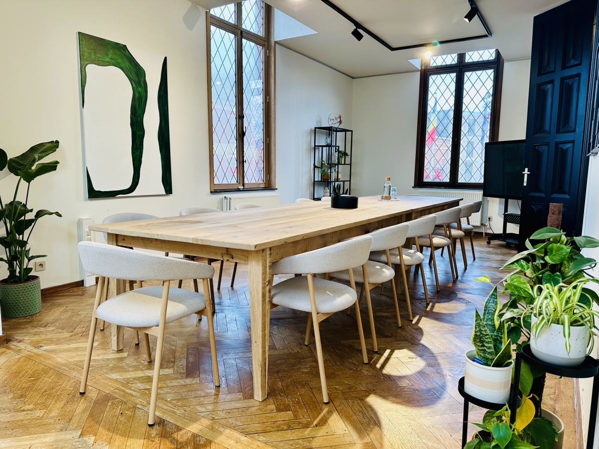 Out Of Office Mechelen