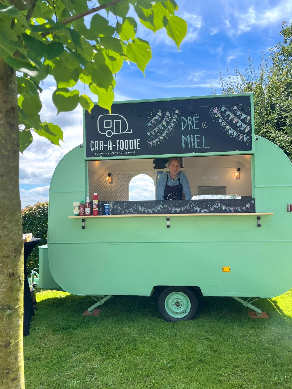 Car-A-Foodie Foodtruck