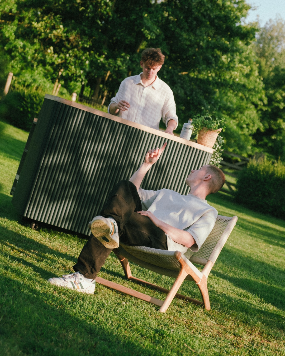 BOOZE 'N BASS - Foodtrucks - Salino.be