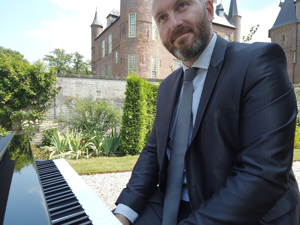 Pianist Kristof Van Reck