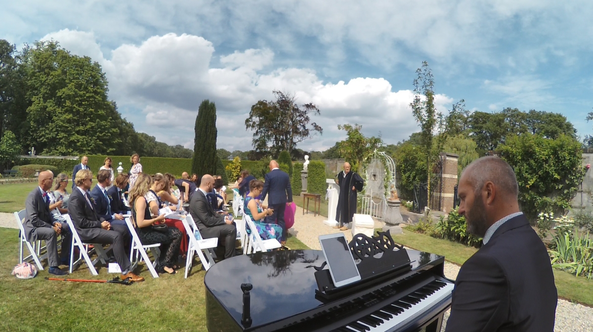 Pianist Kristof Van Reck