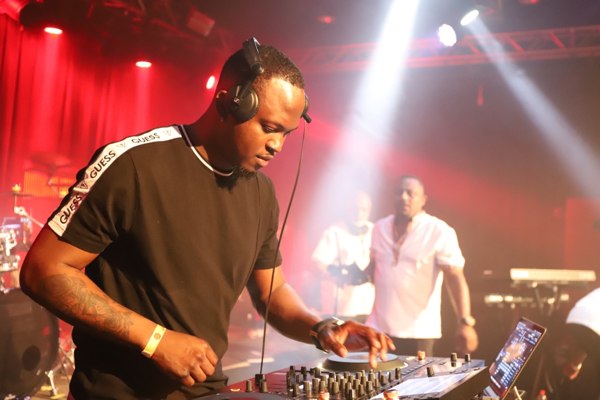 DJ Fonx