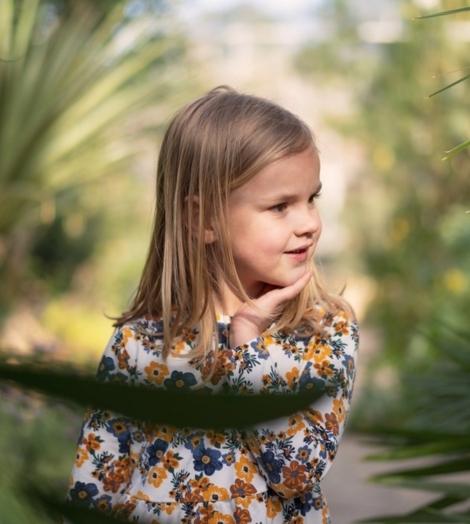Communieshoot kind in natuur