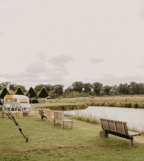 De Kleine Boerderij Merksplas groen uitzicht op het meer