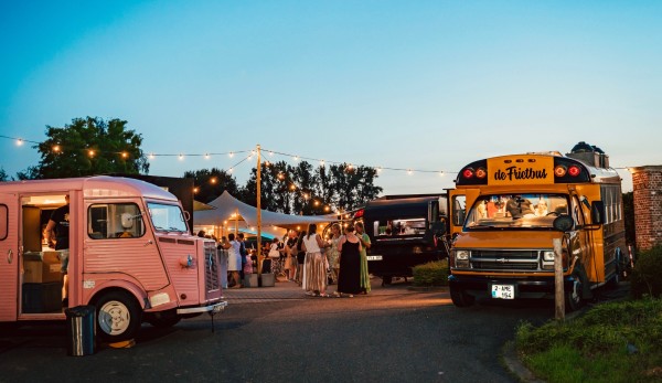 1001 opties: hoe kies je de perfecte foodtruck voor jouw huwelijk?