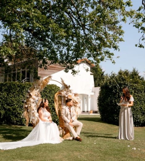 Domein Martinus ceremonie buiten in de tuin