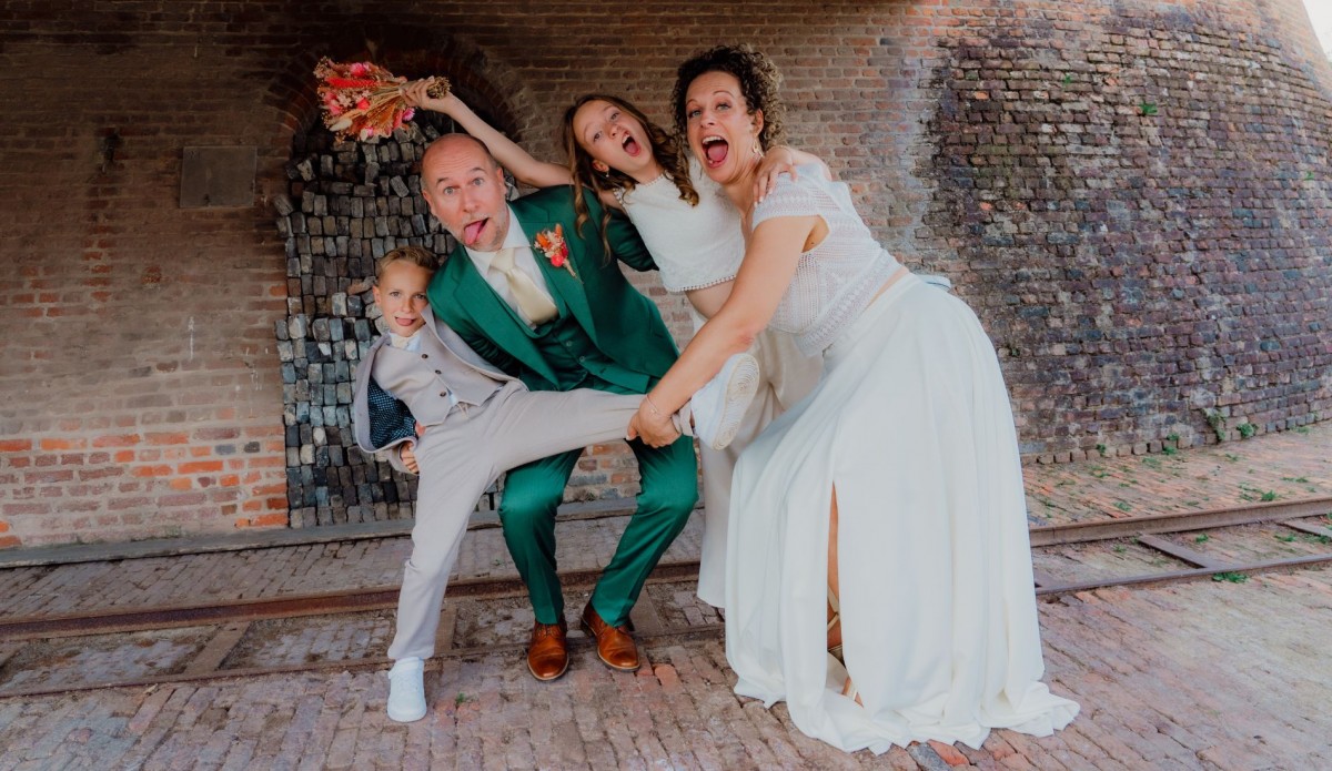 Hoe Els en Alain doorheen hun trouwdag helemaal zichzelf zijn gebleven - Real Wedding