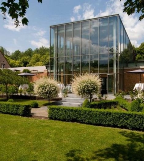 Hof Van Beatrijs gebouw in de natuur