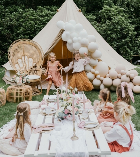 Kinderfeest tent en decoratie Goldfish Industries