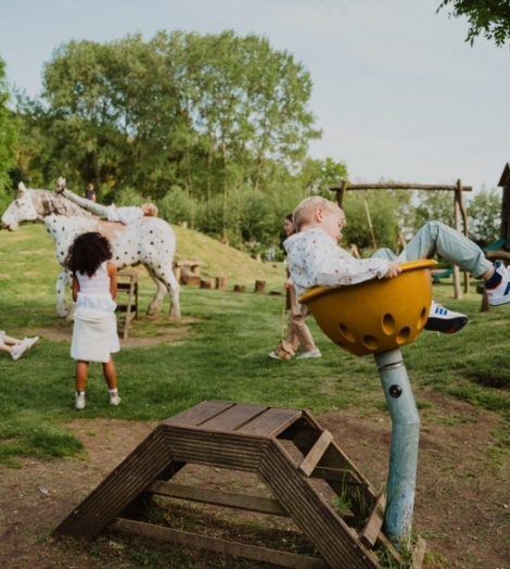 Kinderspeeltuin locatie Prullenbos communie en lentefeest