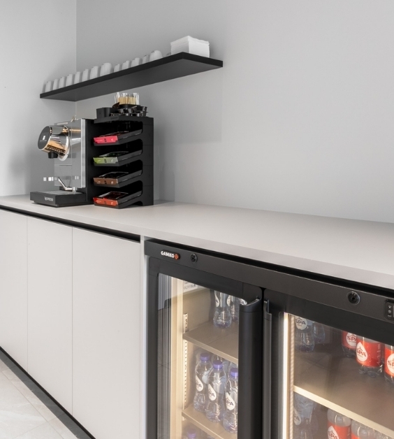 Koffiemachine en koelkast Tripoint