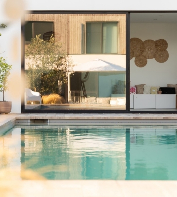 Overview zwembad naar vergaderlocatie Hof Zuid