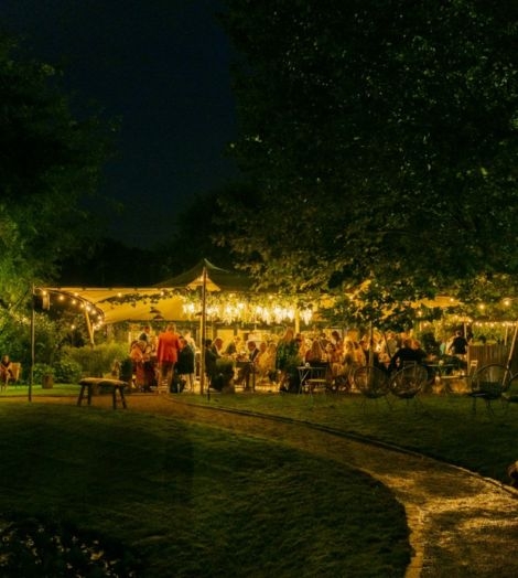 Park Ven tent avondfeest bruiloft