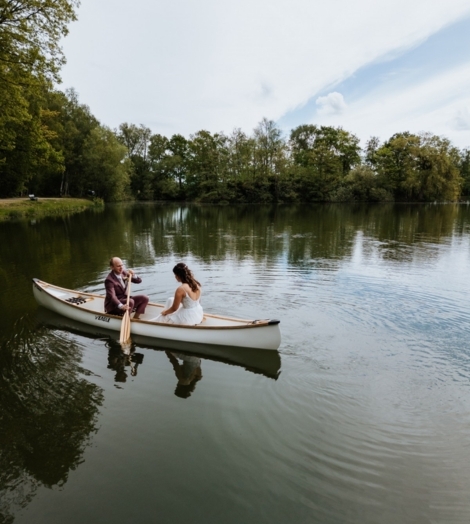 Prullenbos koppel met kano op meer fotoshoot