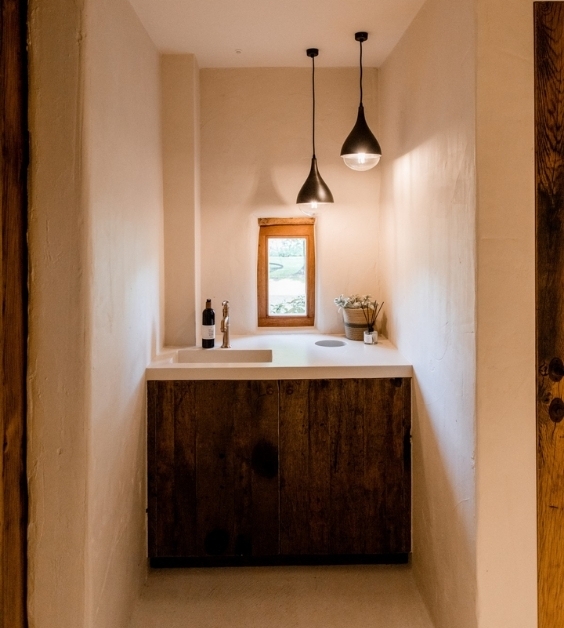 Wastafel toilet warm interieur Landgoed 235